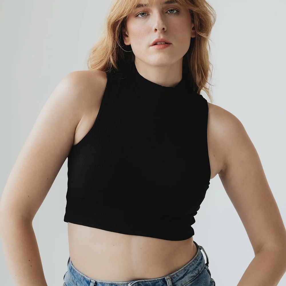 Klassy Network Ribbed Mock Neck Crop Brami (M)